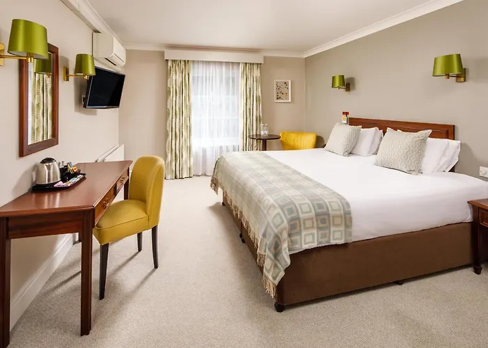 Mercure Gloucester Bowden Hall Hotel